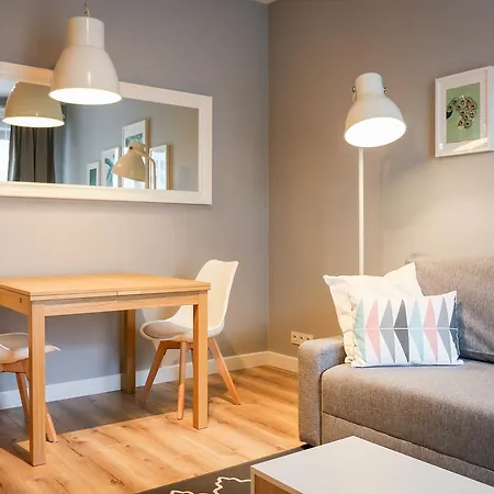 Roommate Cybernetyki 4.1 Apartament Warszawa
