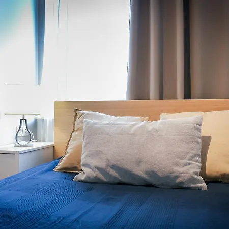 Roommate Cybernetyki 4.1 Apartament *
